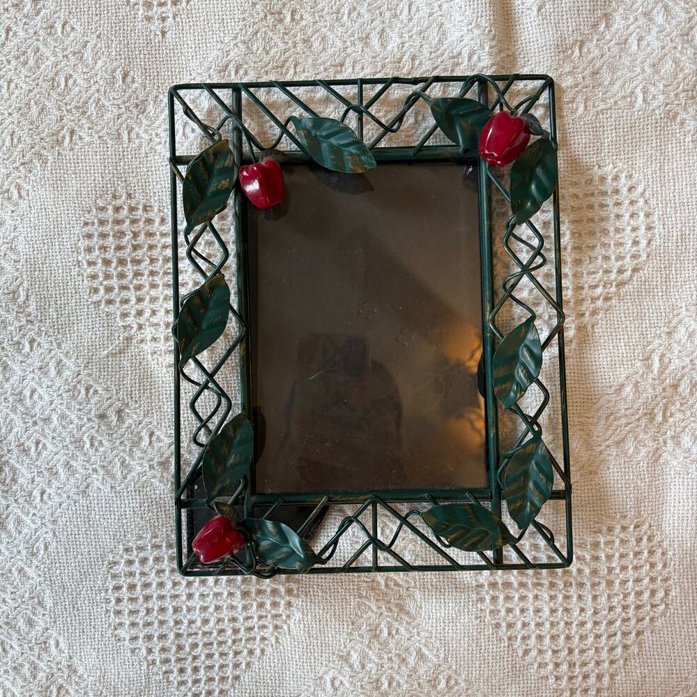 Vintage Dennis East Metal Apple Frame 4x6 Country Cottage Garden Orchard Decor